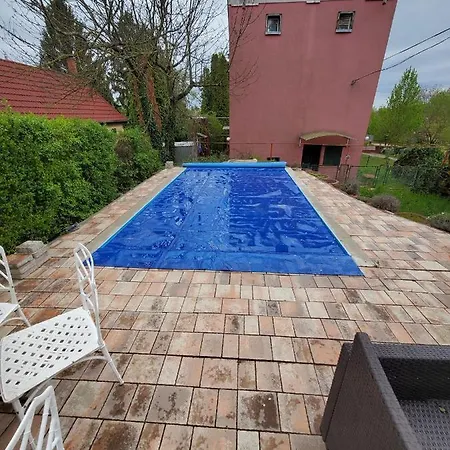 Kenese Apartman *