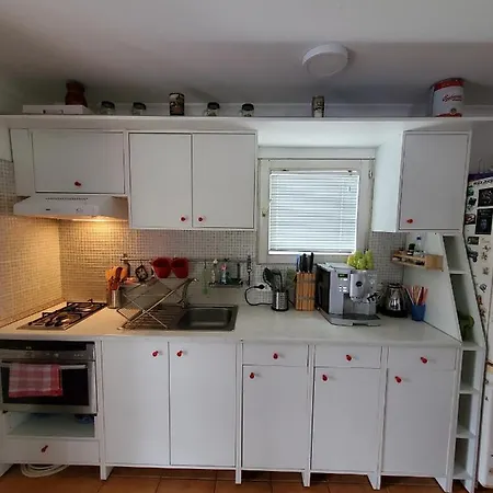 Kenese Apartman *